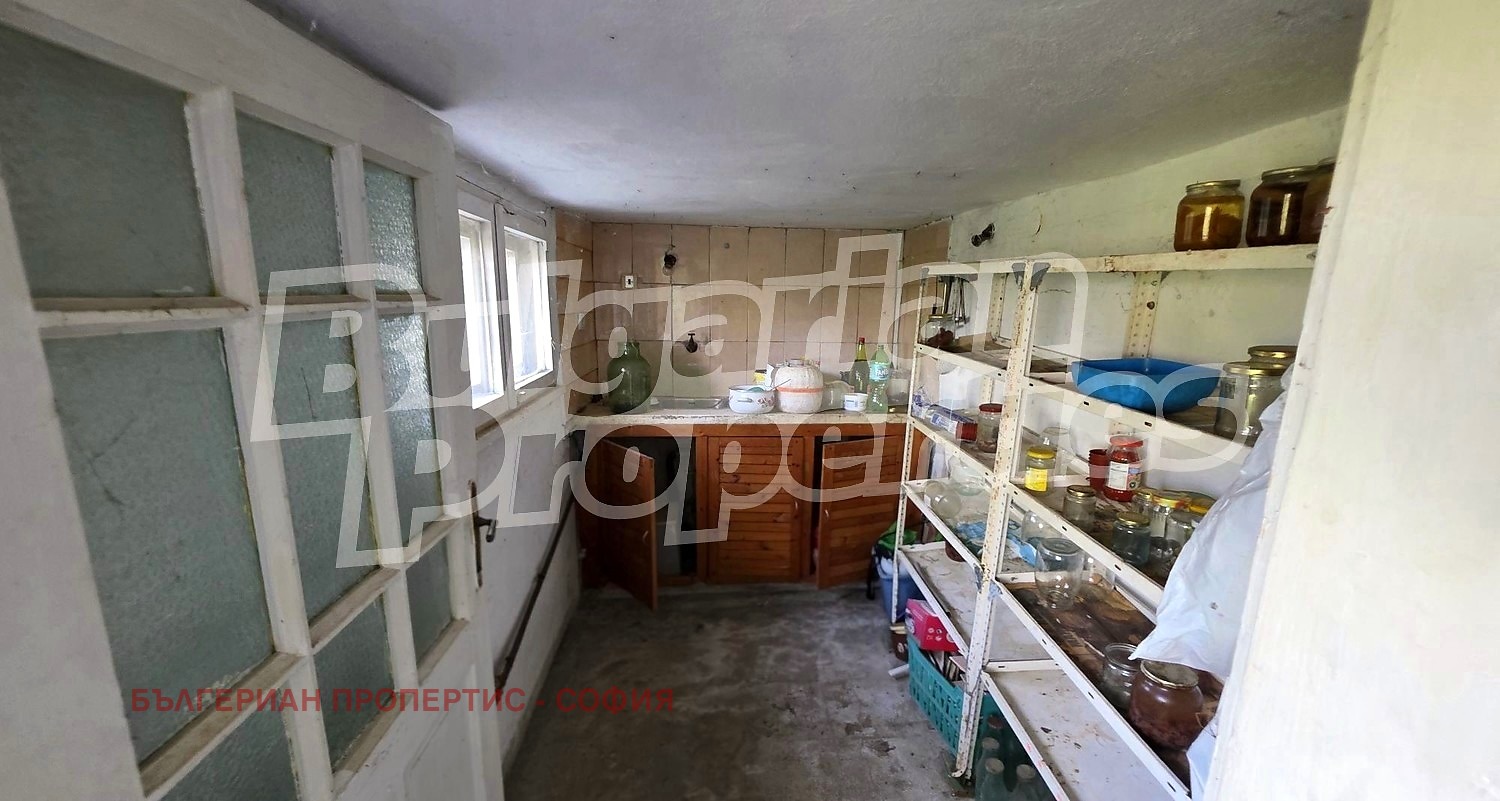 Продава КЪЩА, гр. София, с. Бистрица, снимка 17 - Къщи - 56123200