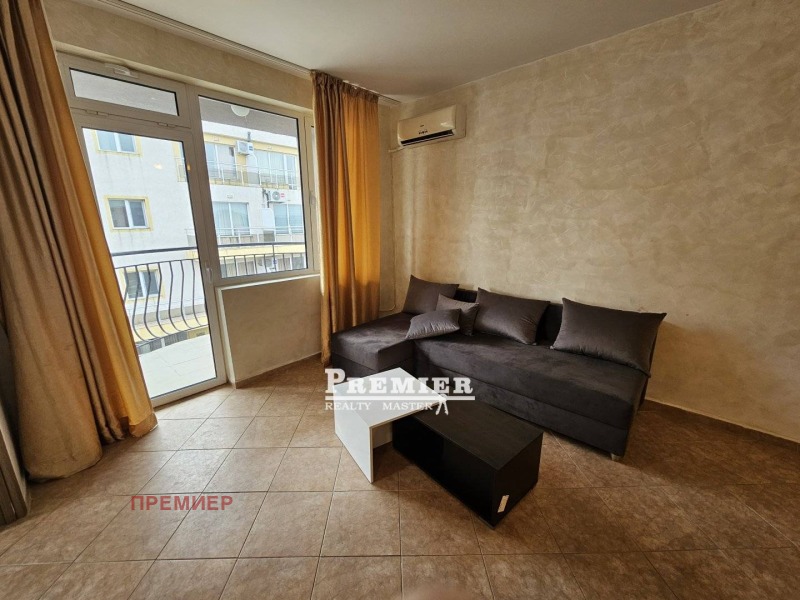 Продава 2-СТАЕН в област Бургас, с. Равда - 54 кв.м / 69 900 € » 136 712.52 лв., ПРЕМИЕР