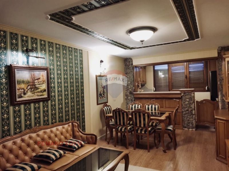 Продава  2-стаен област Добрич , гр. Балчик , 76 кв.м | 93880327