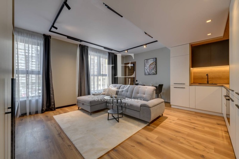 Na prodej  2 ložnice Sofia , Centar , 113 m2 | 16517247 - obraz [2]