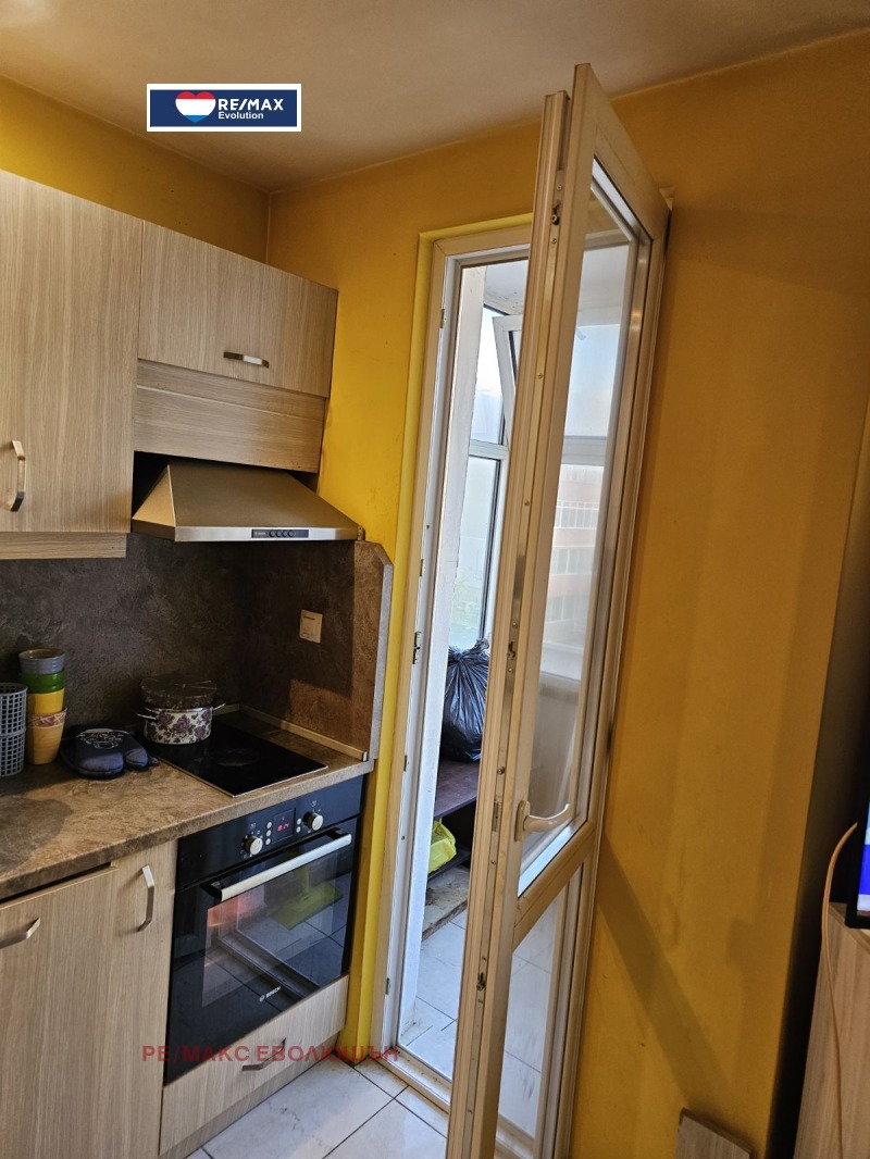 Продава МНОГОСТАЕН, гр. Разград, Варош, снимка 2 - Апартаменти - 53316511