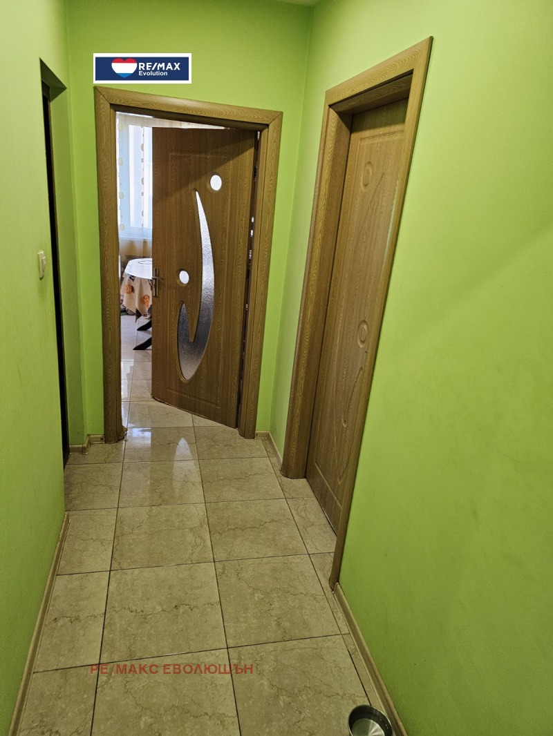 Продава МНОГОСТАЕН, гр. Разград, Варош, снимка 10 - Апартаменти - 53316511