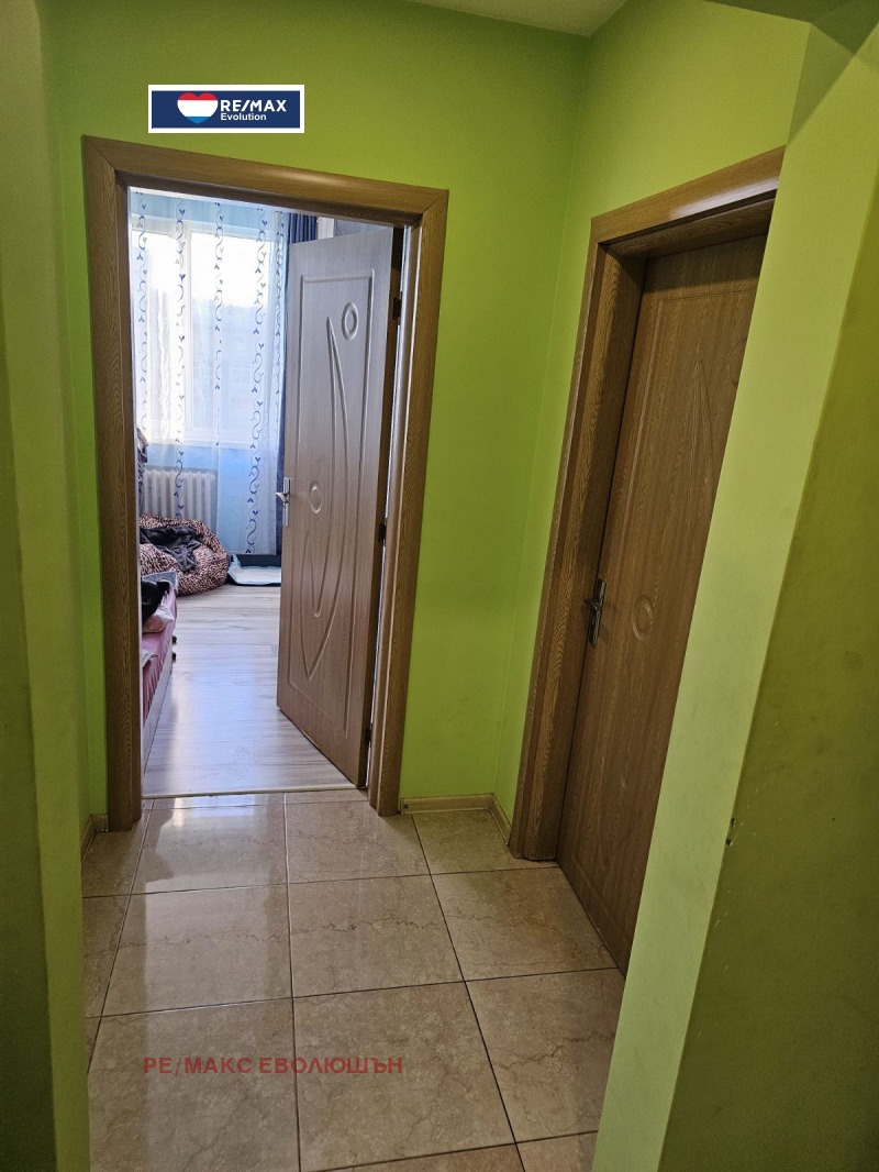 Продава МНОГОСТАЕН, гр. Разград, Варош, снимка 12 - Апартаменти - 53316511