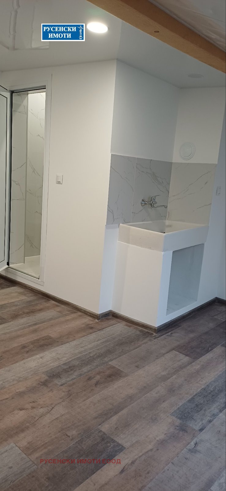 Продава АТЕЛИЕ, ТАВАН, гр. Русе, Дружба 1