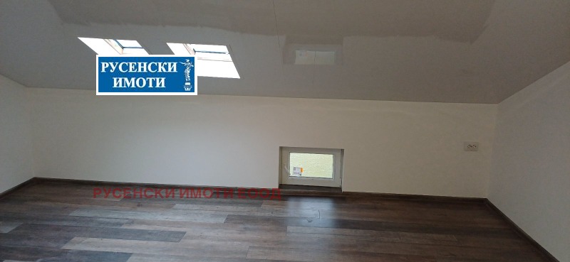 Продава АТЕЛИЕ, ТАВАН, гр. Русе, Дружба 1, снимка 3 - Апартаменти - 52802507
