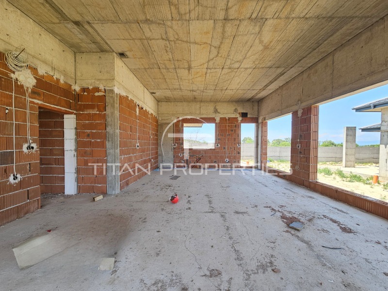 Продава  Къща област Пловдив , с. Първенец , 254 кв.м | 16740902 - изображение [4]