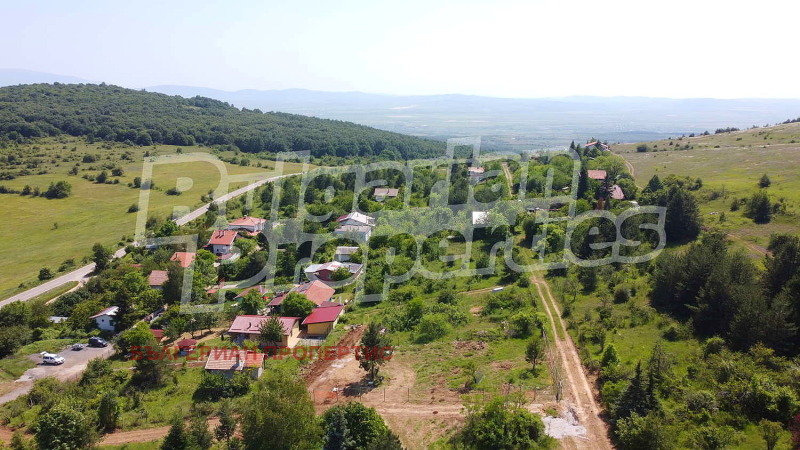 Продава  Парцел област София , с. Градец , 823 кв.м | 28158657 - изображение [8]