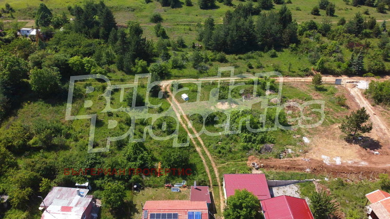 Продава  Парцел област София , с. Градец , 823 кв.м | 28158657 - изображение [2]