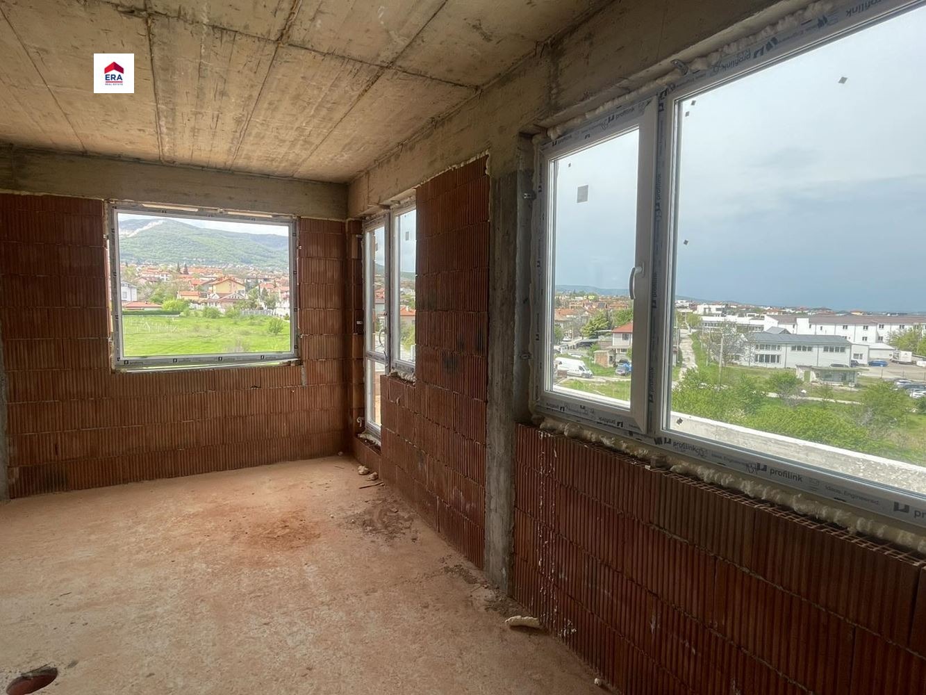 Продава 3-СТАЕН, гр. Пловдив, Остромила