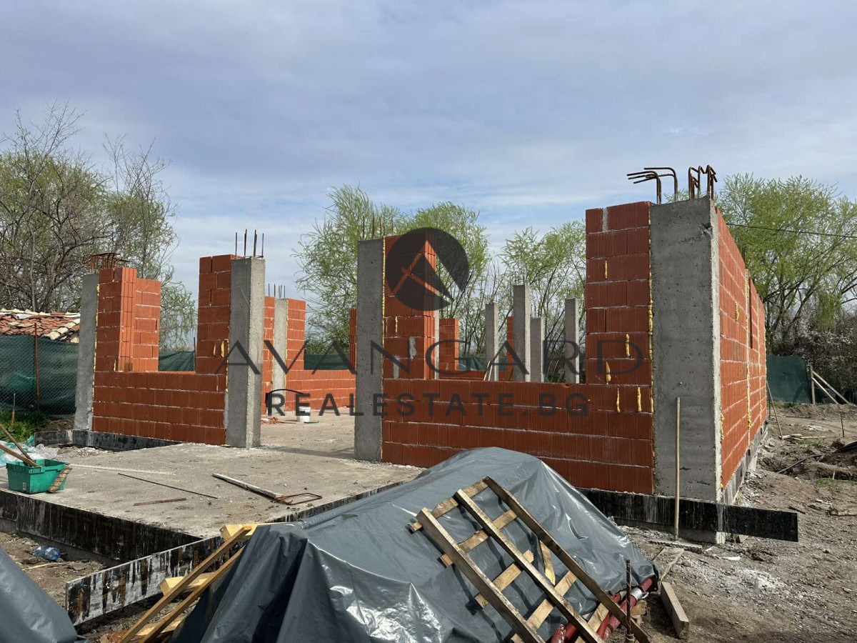 Продава КЪЩА, с. Войводиново, област Пловдив