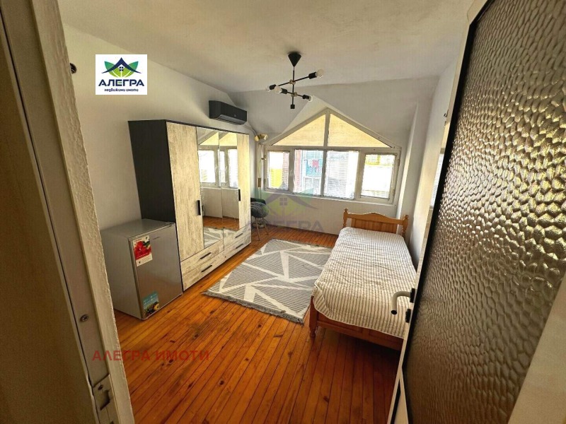 Продава  3-стаен град Пазарджик , Център , 74 кв.м | 11741655 - изображение [5]