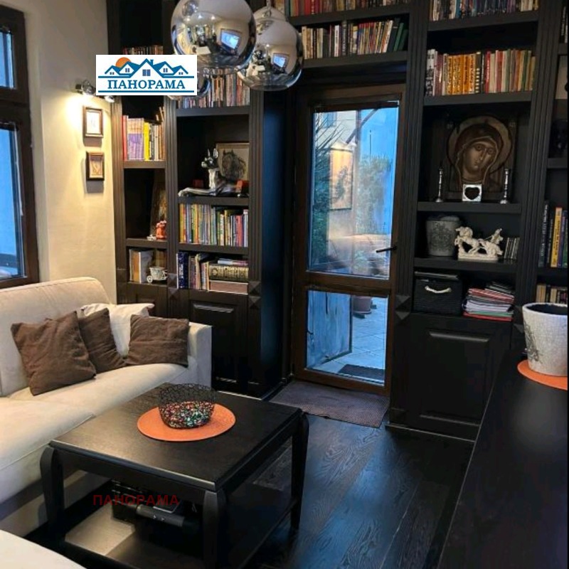 Продава КЪЩА, гр. Пловдив, Център