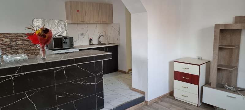 Продава  Етаж от къща град Разград , Житница , 75 кв.м | 50256066