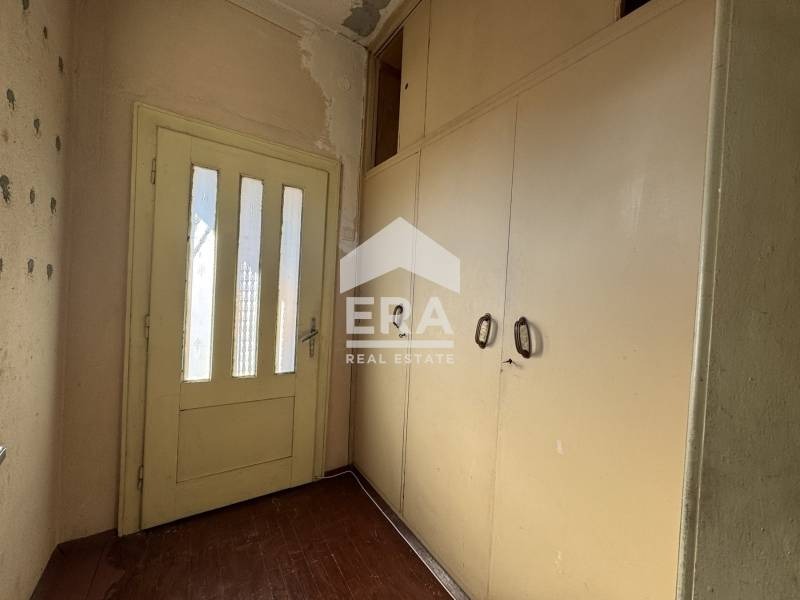 Продава ЕТАЖ ОТ КЪЩА, гр. Силистра, Център, снимка 10 - Етаж от къща - 54453281