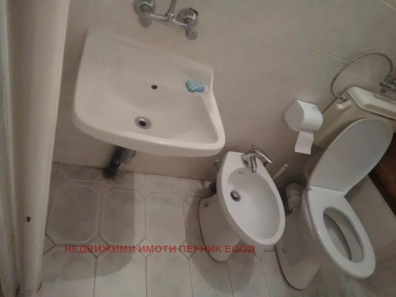 Продается  1 спальня Перник , Изток , 73 кв.м | 66459674 - изображение [8]