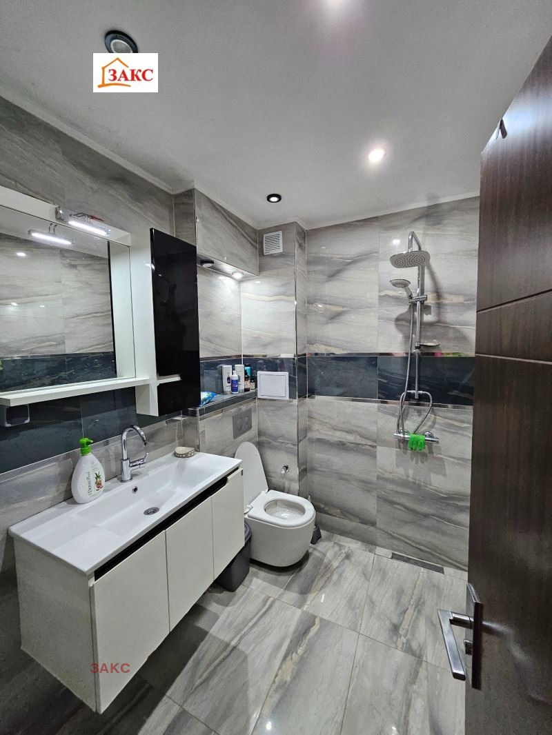 Продава МНОГОСТАЕН, гр. Кърджали, Център, снимка 11 - Апартаменти - 53292079