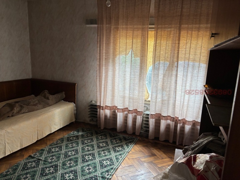 Продава ЕТАЖ ОТ КЪЩА, гр. Враца, Център, снимка 11 - Етаж от къща - 52782309