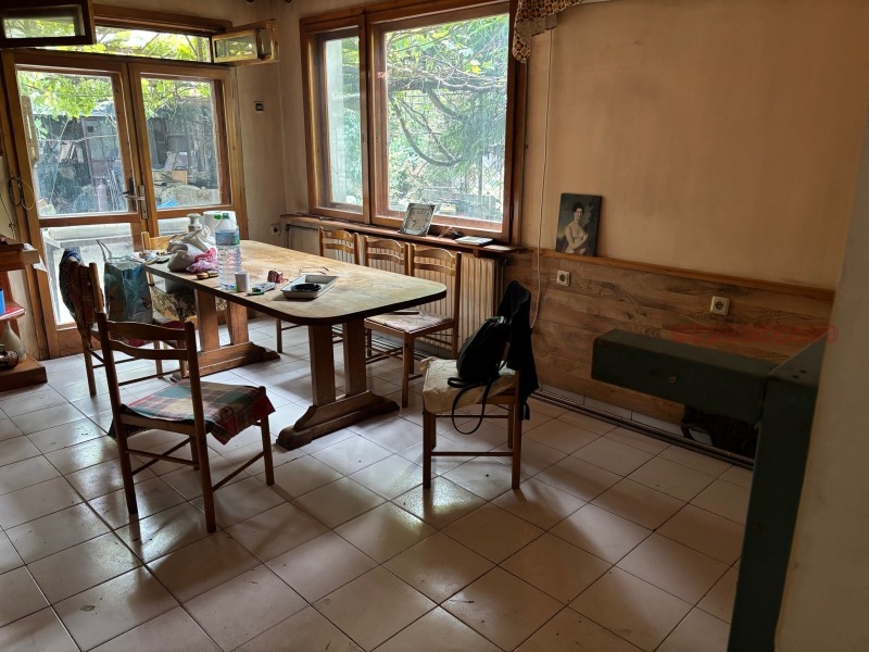 Продава ЕТАЖ ОТ КЪЩА, гр. Враца, Център, снимка 5 - Етаж от къща - 52782309