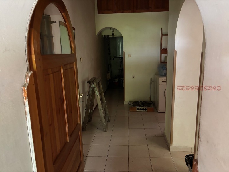 Продава ЕТАЖ ОТ КЪЩА, гр. Враца, Център, снимка 4 - Етаж от къща - 52782309