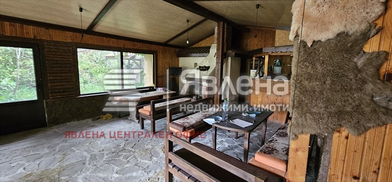 Продава ХОТЕЛ, с. Камен бряг, област Добрич, снимка 10 - Хотели - 53329863