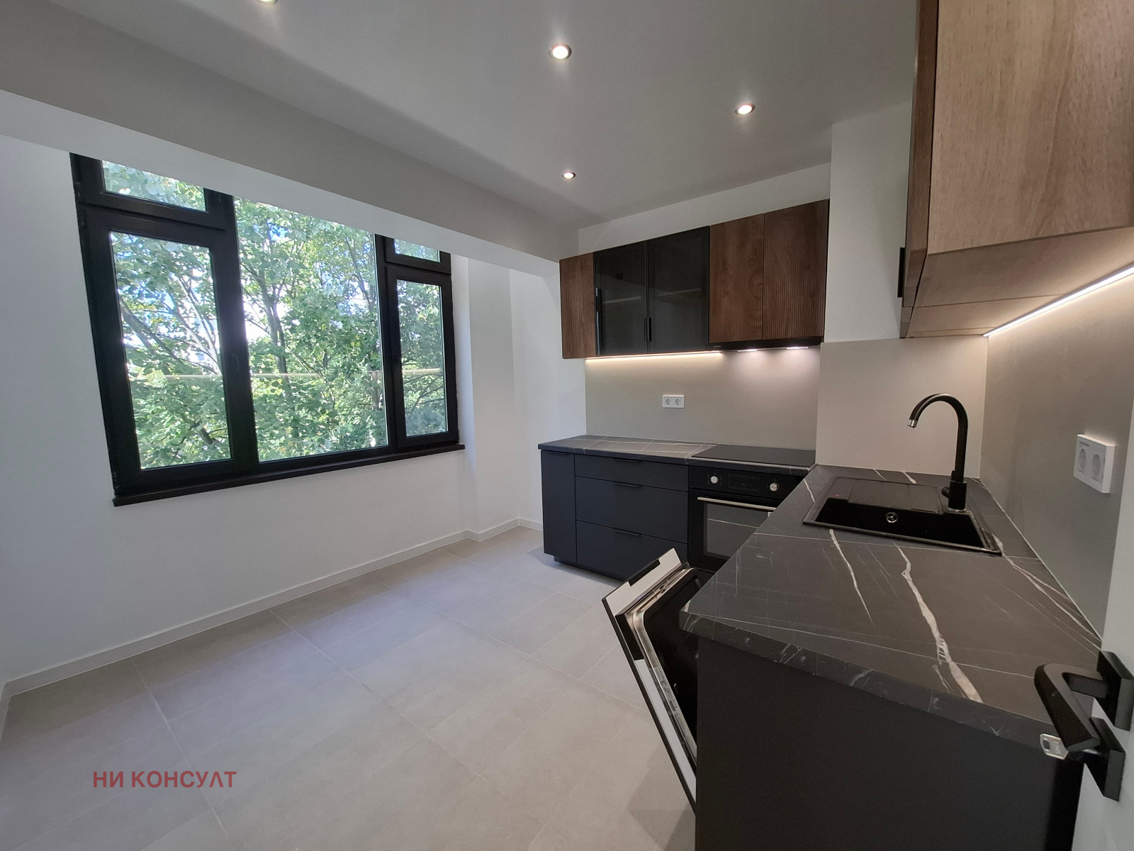Продава 3-СТАЕН, гр. София, Хаджи Димитър, снимка 12 - Апартаменти - 56067721
