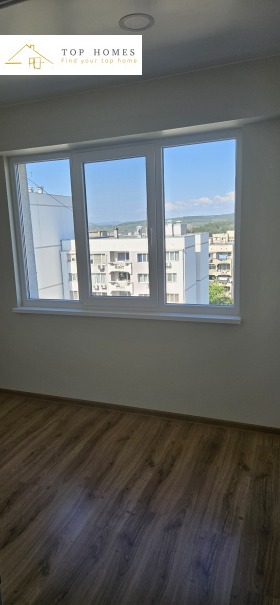 1 quarto Teva, Pernik 7