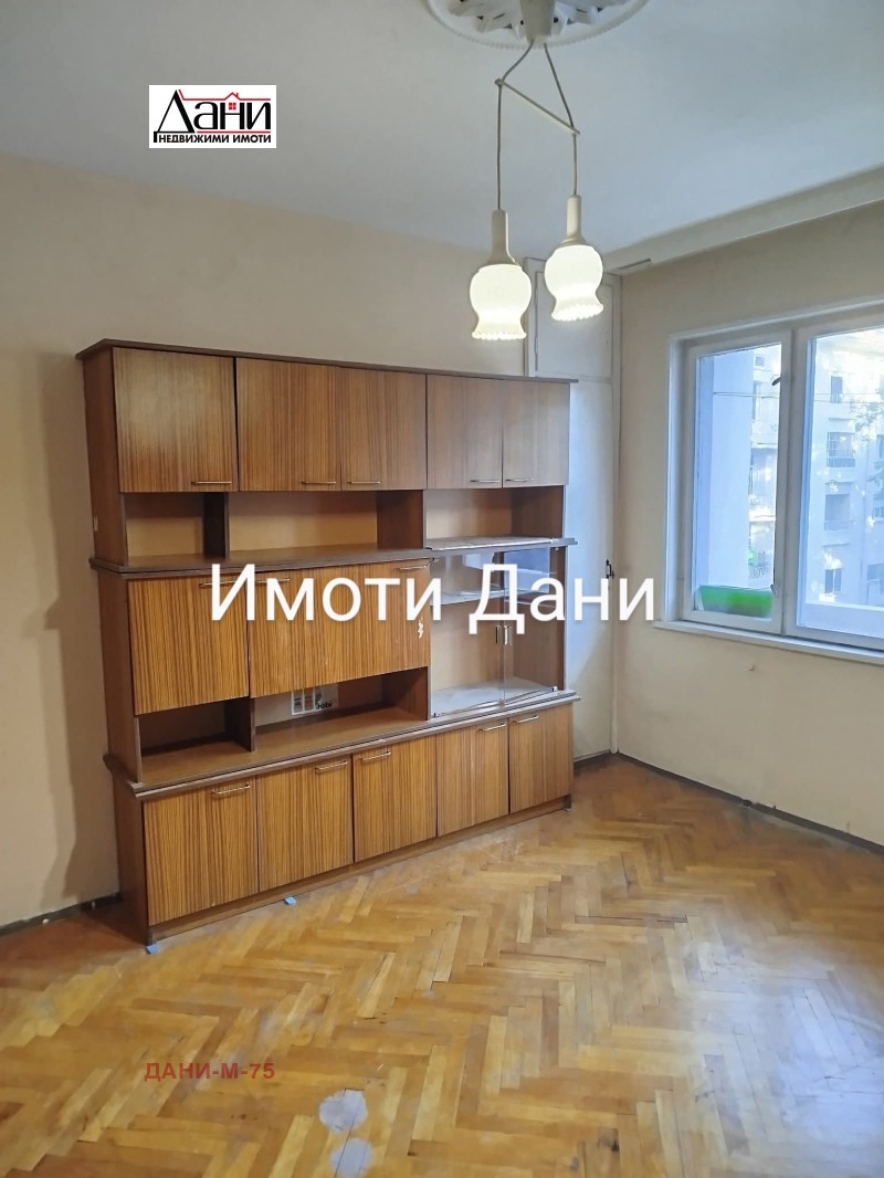 Till salu  1 sovrum Sjumen , Herson , 73 kvm | 56419376 - bild [3]