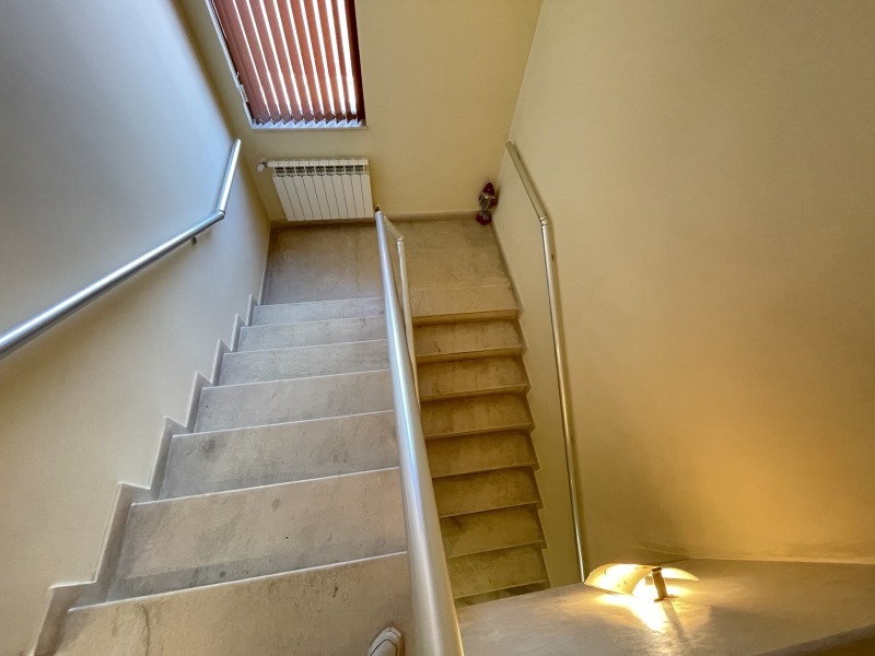 Myytävänä  Talo Sofia , Ivanjane , 240 neliömetriä | 48307694 - kuva [11]