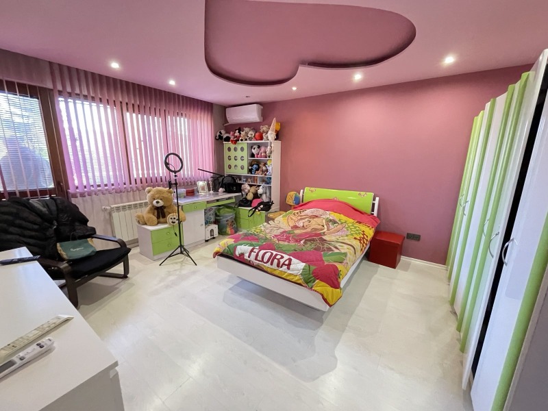 Myytävänä  Talo Sofia , Ivanjane , 240 neliömetriä | 48307694 - kuva [14]