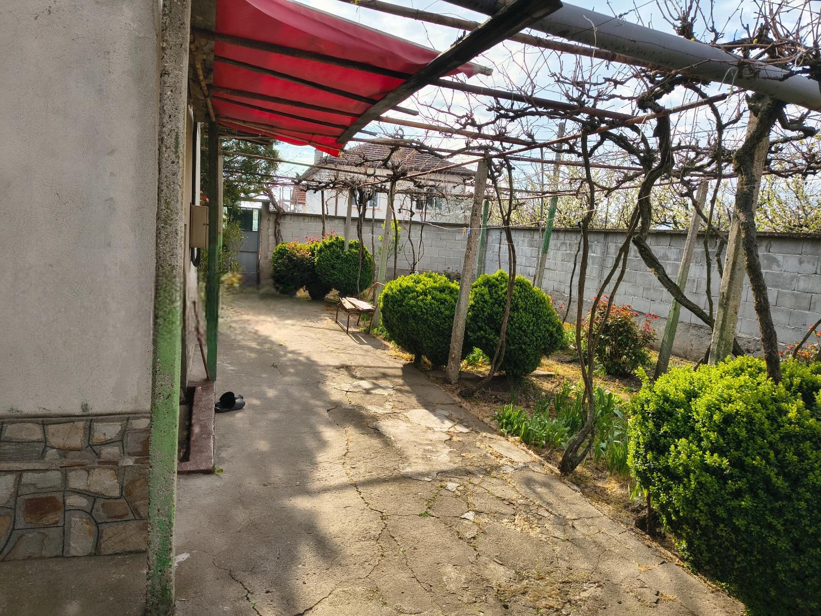 Продава КЪЩА, с. Цалапица, област Пловдив, снимка 3 - Къщи - 54541560