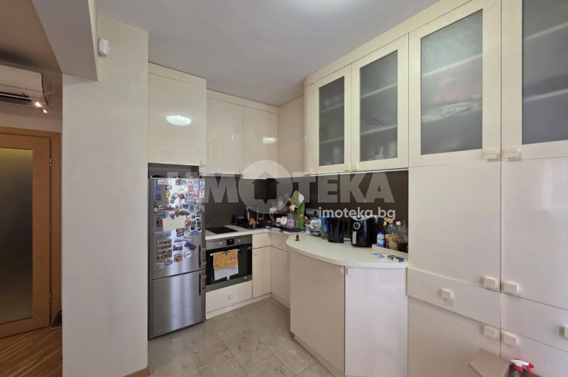 Продава 3-СТАЕН в град София, Център - 58 кв.м / 239 900 € » 469 203.62 лв., ИМОТЕКА