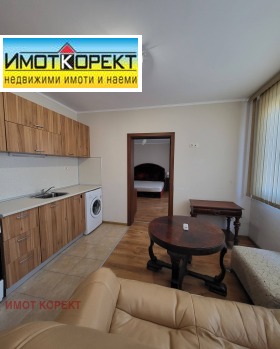 1 quarto Idealen centar, Pazardjik 8