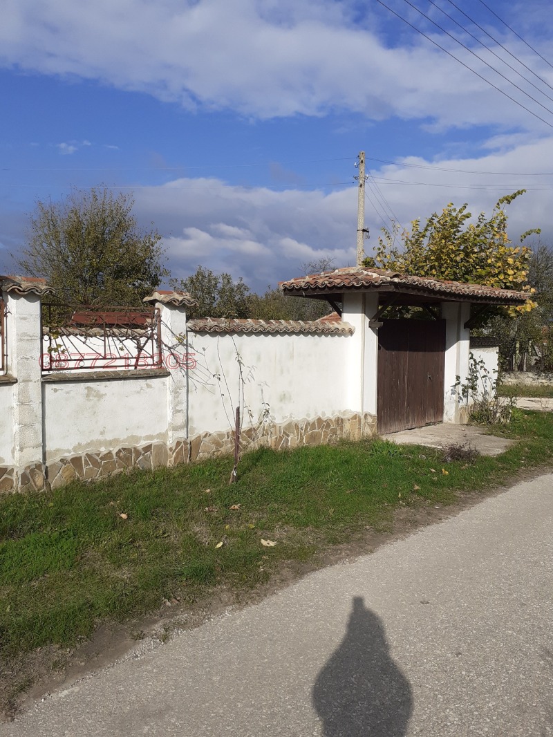 Продава КЪЩА, с. Николаевка, област Варна, снимка 14 - Къщи - 46404797