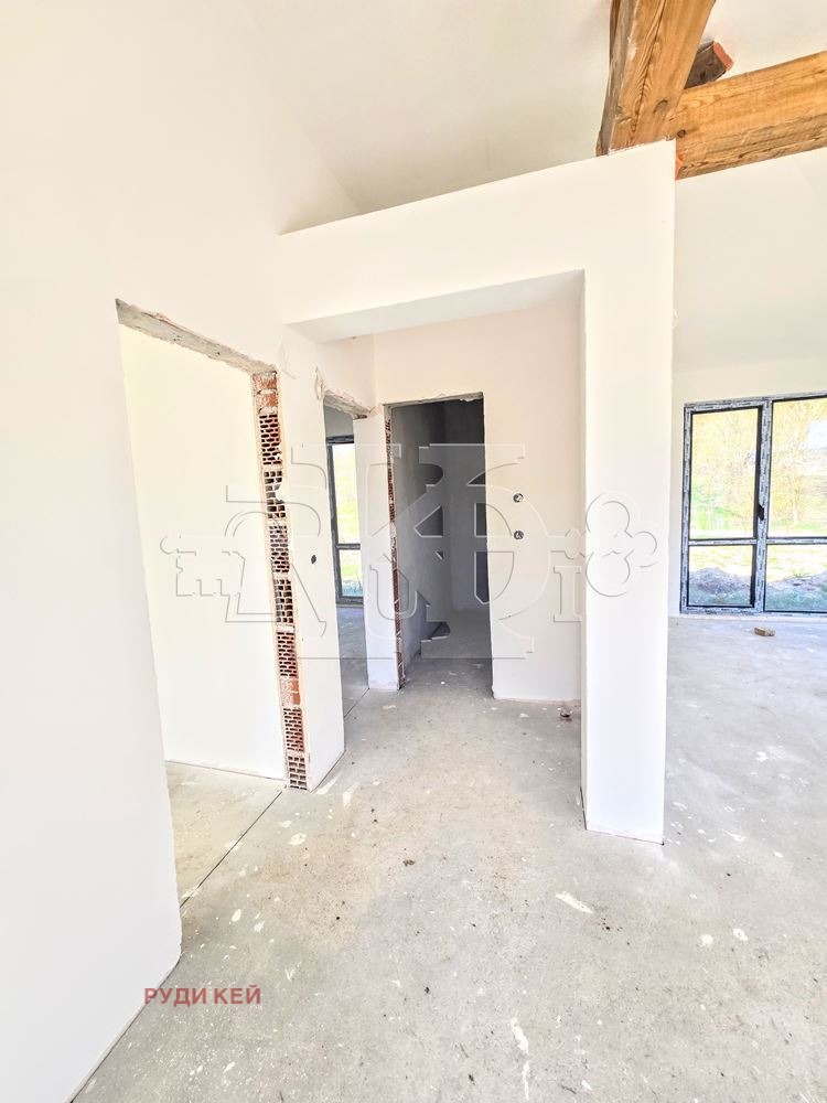 Продава КЪЩА, с. Долище, област Варна, снимка 3 - Къщи - 54139799