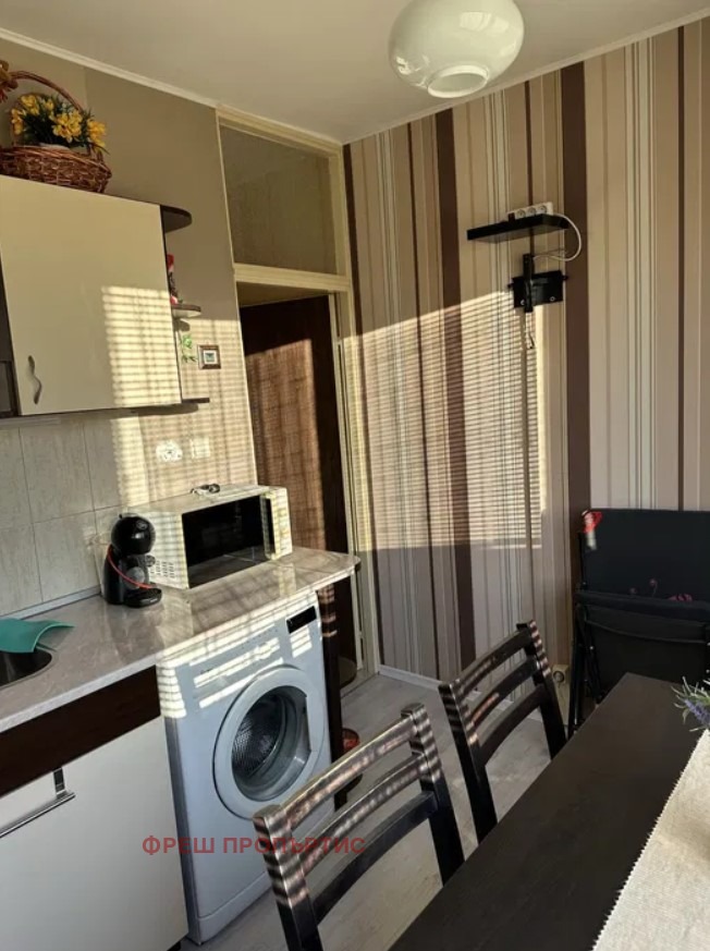 En venta  Estudio Sofia , Lyulin 8 , 48 metros cuadrados | 72642102