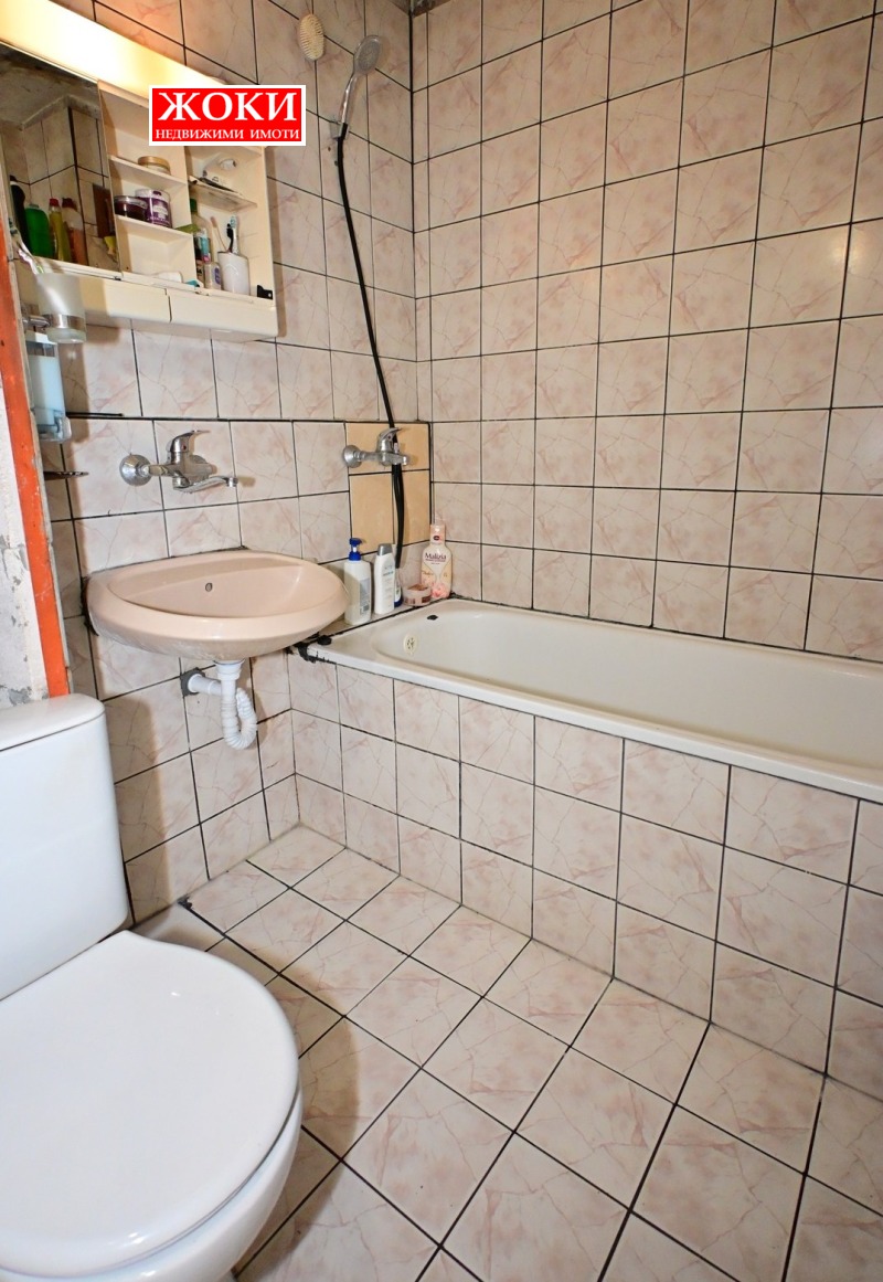 Zu verkaufen  1 Schlafzimmer Pernik , Iztok , 62 qm | 13656157 - Bild [13]