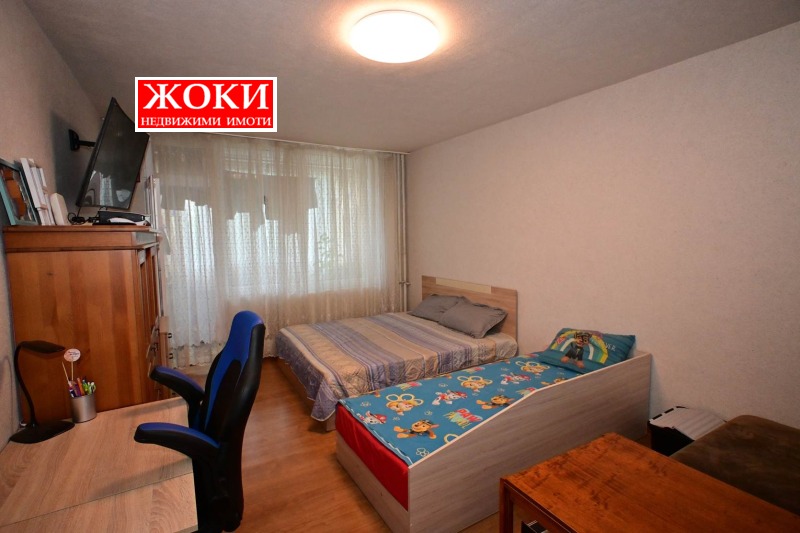 Zu verkaufen  1 Schlafzimmer Pernik , Iztok , 62 qm | 13656157 - Bild [5]