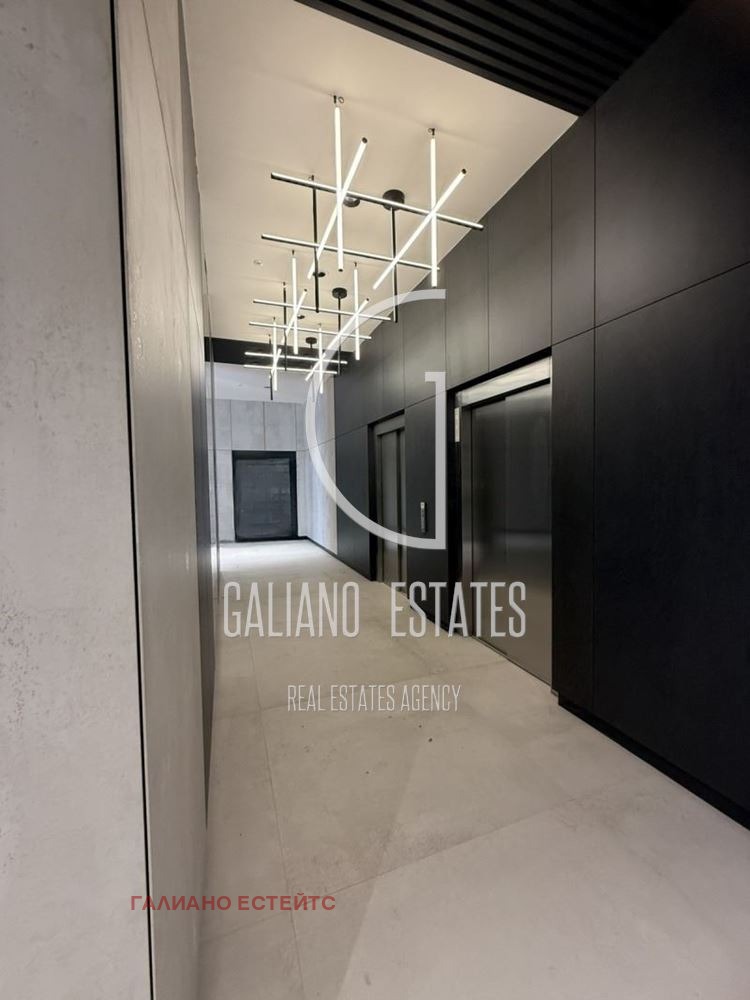 Продава  2-стаен град София , Банишора , 72 кв.м | 54583797