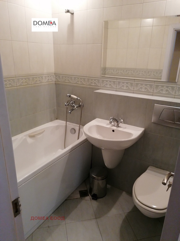 Продава 3-СТАЕН, гр. София, Център, снимка 12 - Апартаменти - 54123045