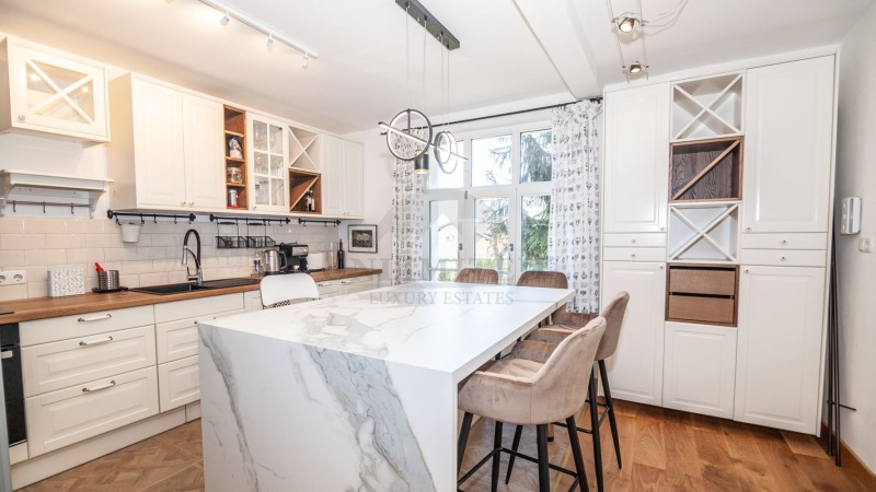 Na prodej  Dům Sofia , Malinova dolina , 256 m2 | 54891861 - obraz [9]