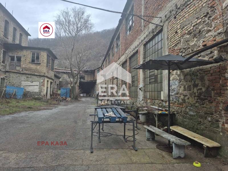 Продава ПРОМ. ПОМЕЩЕНИЕ, гр. Сливен, Комлука, снимка 15 - Производствени сгради - 53826964