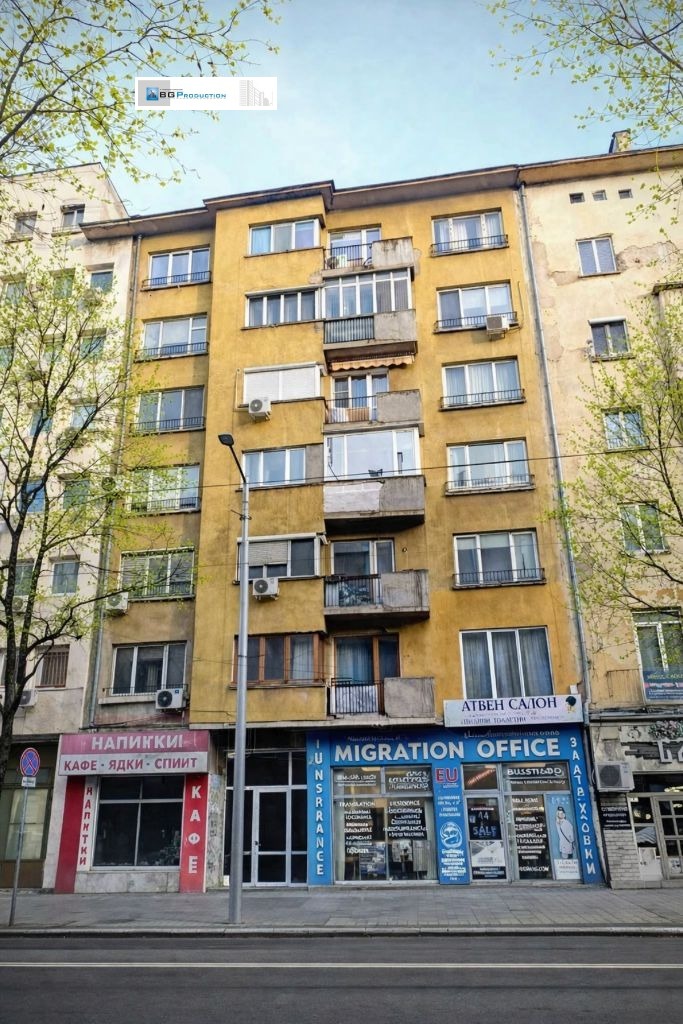 Продава 2-СТАЕН, гр. София, Център