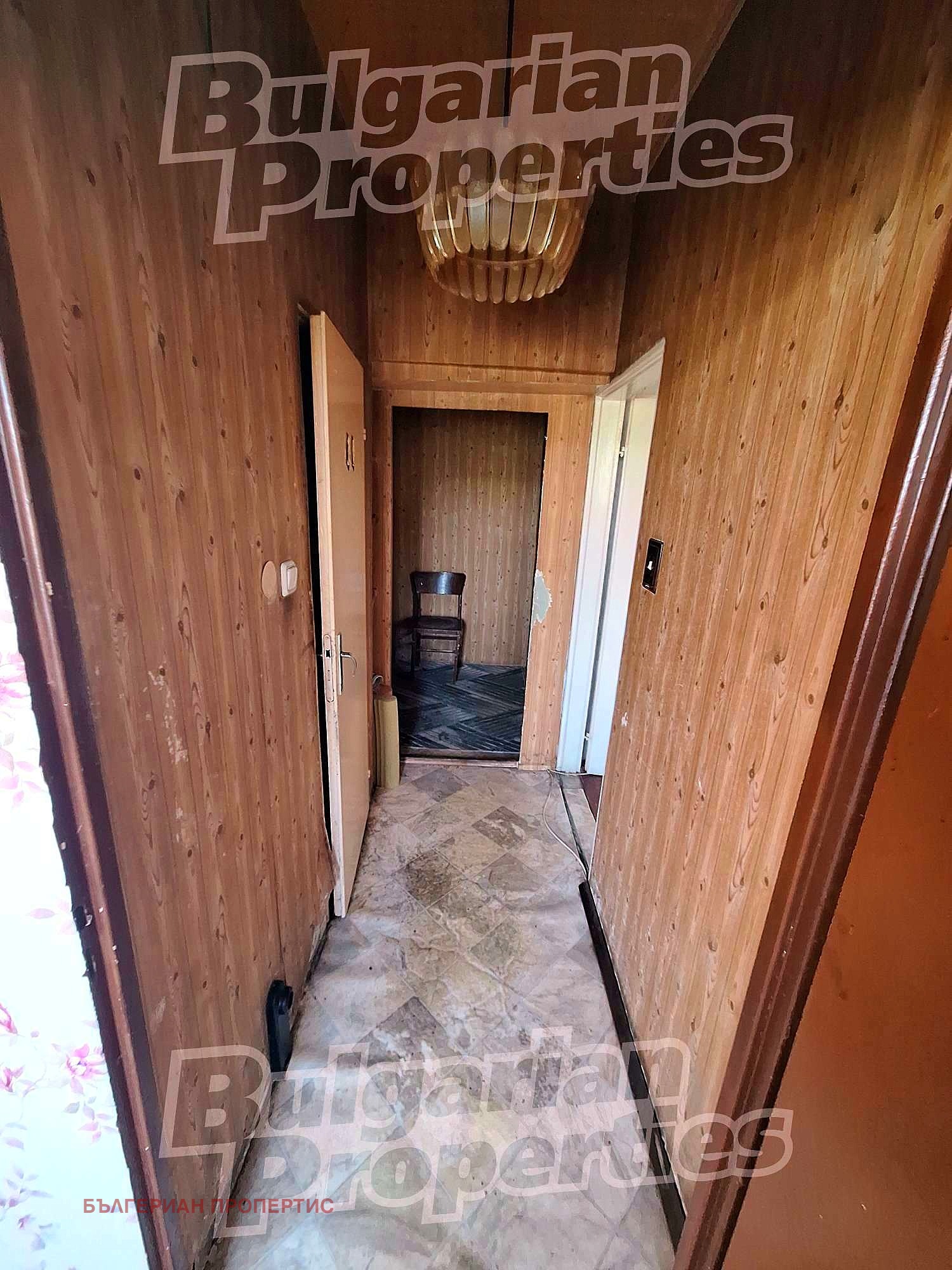Продава 3-СТАЕН, гр. Бобов дол, област Кюстендил, снимка 2 - Апартаменти - 50525922
