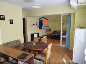 1 chambre Vazrajdane, Bourgas 7