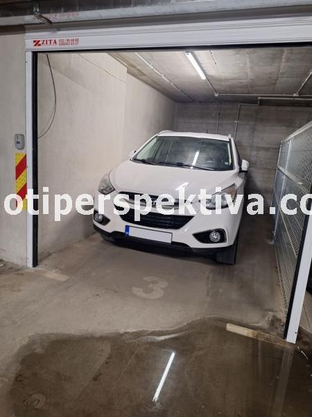 Продава  Гараж град Пловдив , Кючук Париж , 18 кв.м | 41940729