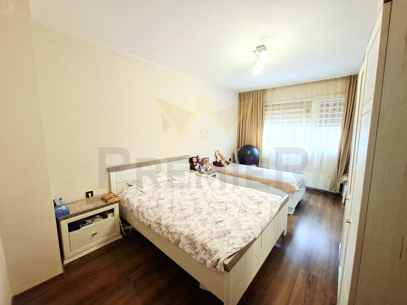 Продава 3-СТАЕН, гр. Варна, Цветен квартал, снимка 5 - Апартаменти - 53955945