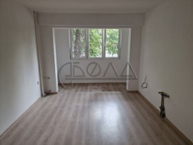 1 chambre Nadejda 2, Sofia 1