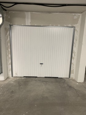 Продава Гараж