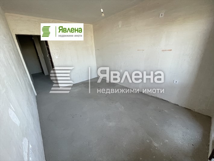 Myytävänä  Studio Plovdiv , Trakija , 33 neliömetriä | 23754465