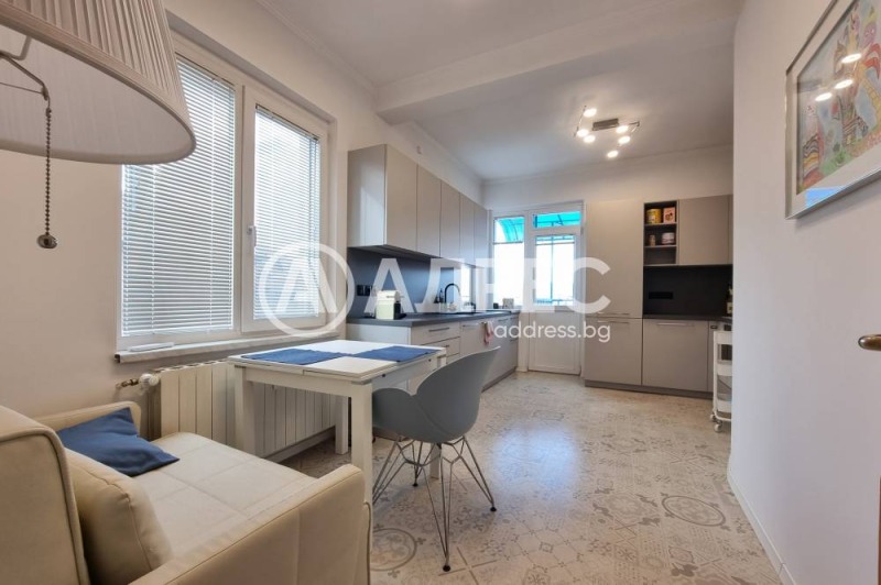 Продаја  2 спаваће собе Софија , Центар , 100 м2 | 55228665 - слика [5]